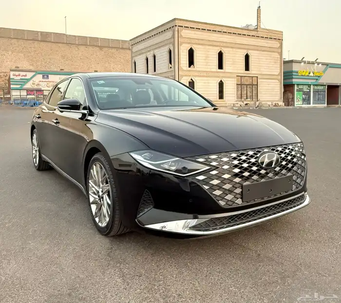 ازيرا 2022 كاليجرافي - 4 سلندر اعلا مواصفات وكاله للبيع 7