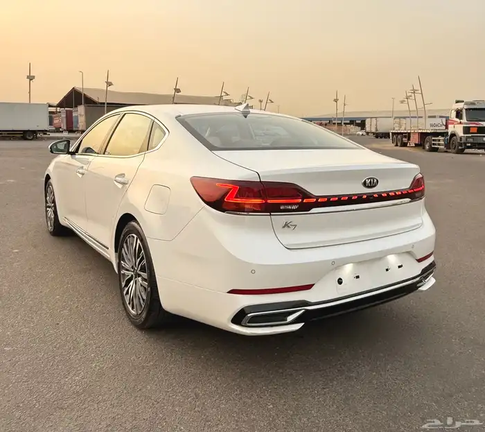 كادينزا 2020 - 4 سلندر فل بدون بنورما بحالة الوكاله للبيع 3