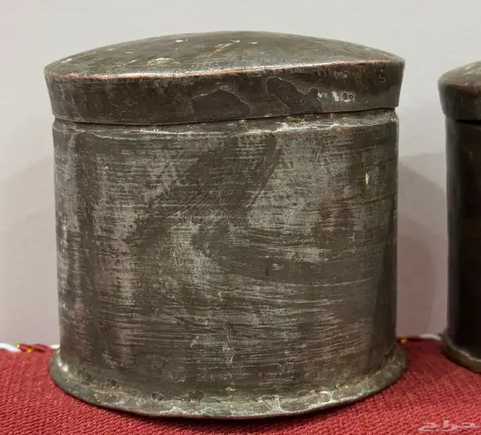 علب نحاس قديمه تراث 1