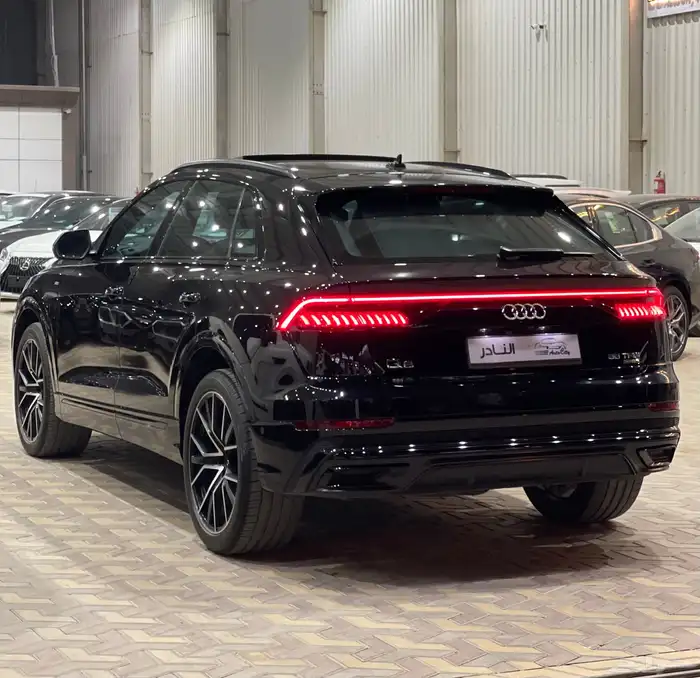 اودي Q8 s line سعودي 2020 اسود-جملي 2