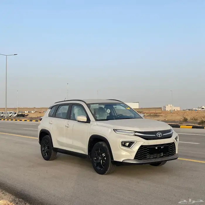 تويوتا أوربان GL استنادر 4