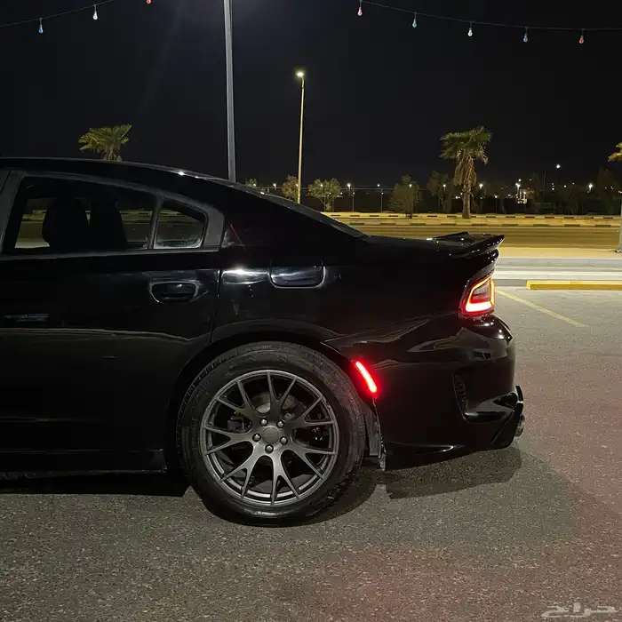 دودج تشارجر بدي كت SRT 2016 7