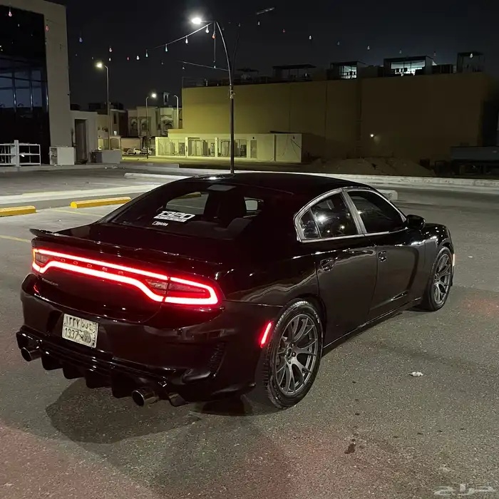 دودج تشارجر بدي كت SRT 2016 4