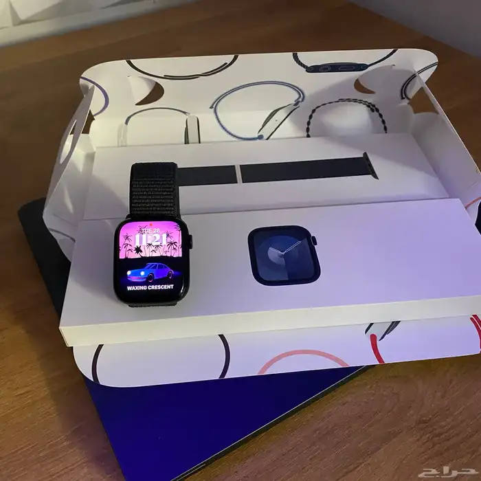 للبيع ساعة أبل  Apple Watch For Sell 0