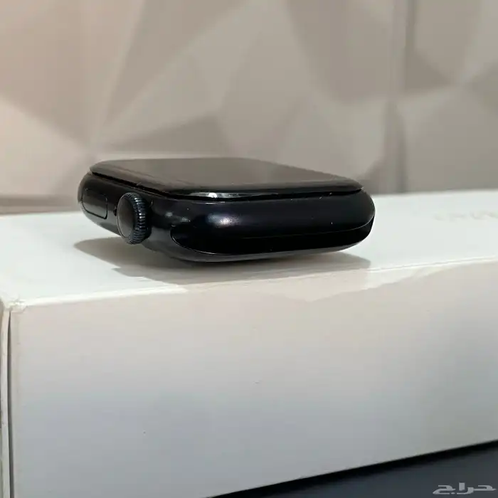 للبيع ساعة أبل  Apple Watch For Sell 3