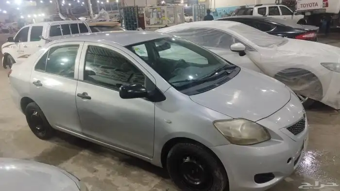 للبيع يارس 2011 متحركات وكاله شرط 6