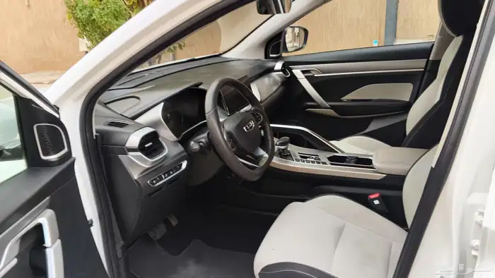 جيلي جيب كولراي 2023 18