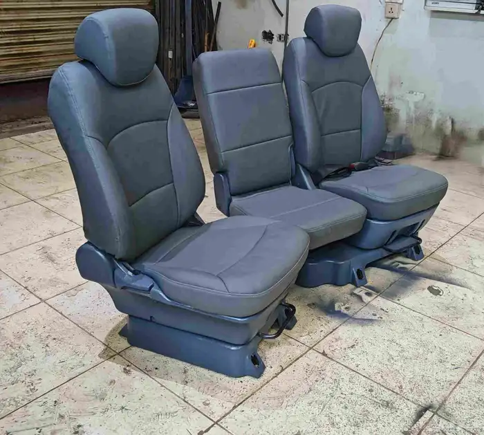 مقاعد باص هنداي اتش 1 يركب كل المديلات بنزين 0