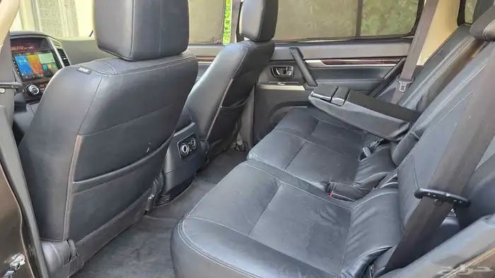 ميتسوبيشي باجيرو 2018 فل قمة في النظافة 12