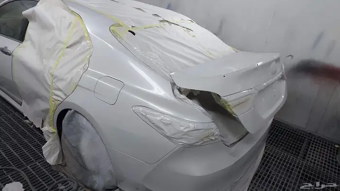 مركز مشهور سمكره والدهان السيارات فرن وتعديل جميع صدمات 4