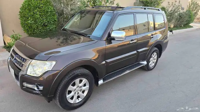 ميتسوبيشي باجيرو 2018 فل قمة في النظافة 24
