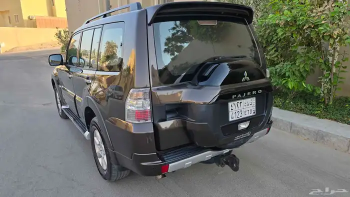 ميتسوبيشي باجيرو 2018 فل قمة في النظافة 0