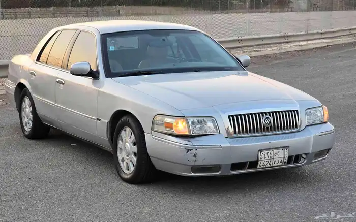 فورد جراندماركيز 2003 - سعودي الجزيرة 1