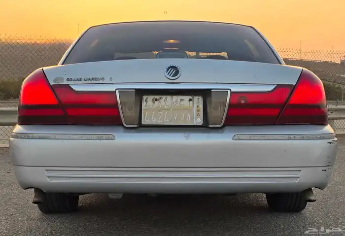 فورد جراندماركيز 2003 - سعودي الجزيرة 24