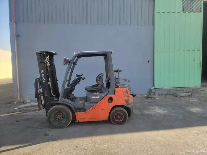 رافعه شوكيه 2.5 طن بنزين للبيع 4