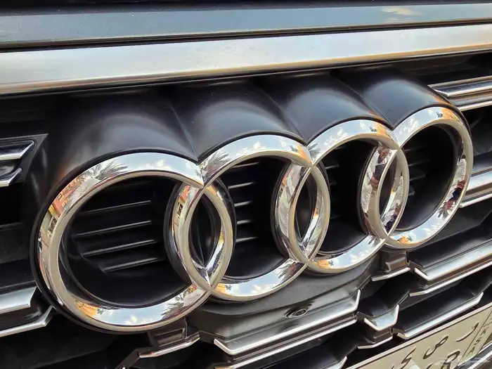 اودي SQ5 2023 للبدل بي A8 او رابتر او F150 9