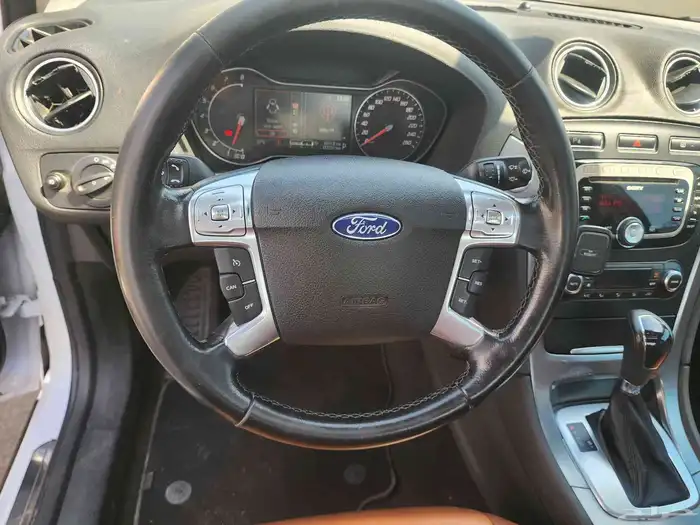 فورد مونديو 2014 6