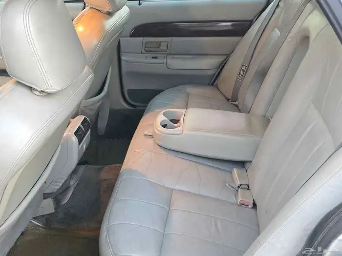 فورد جراندماركيز 2003 - سعودي الجزيرة 12