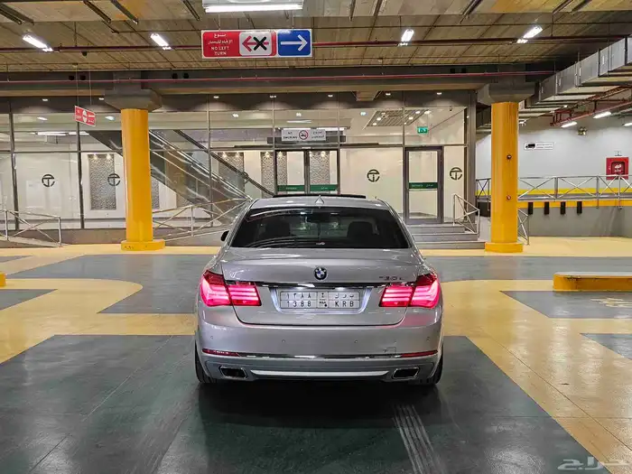 بي ام دبليو نظيف جدا للبيع bmw 730 li 2013 23
