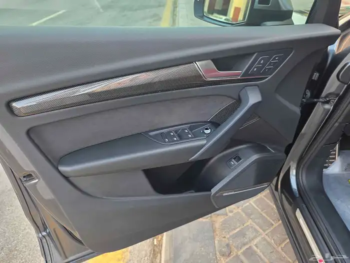 اودي SQ5 2023 للبدل بي A8 او رابتر او F150 15