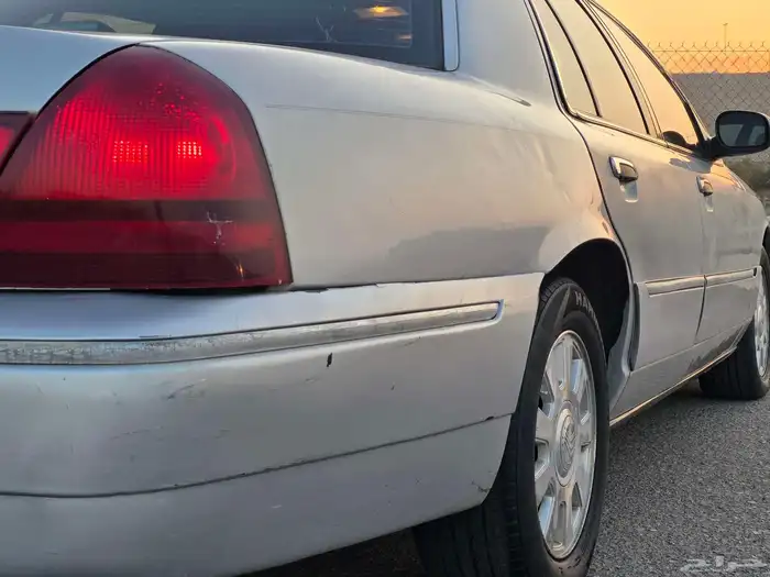 فورد جراندماركيز 2003 - سعودي الجزيرة 26