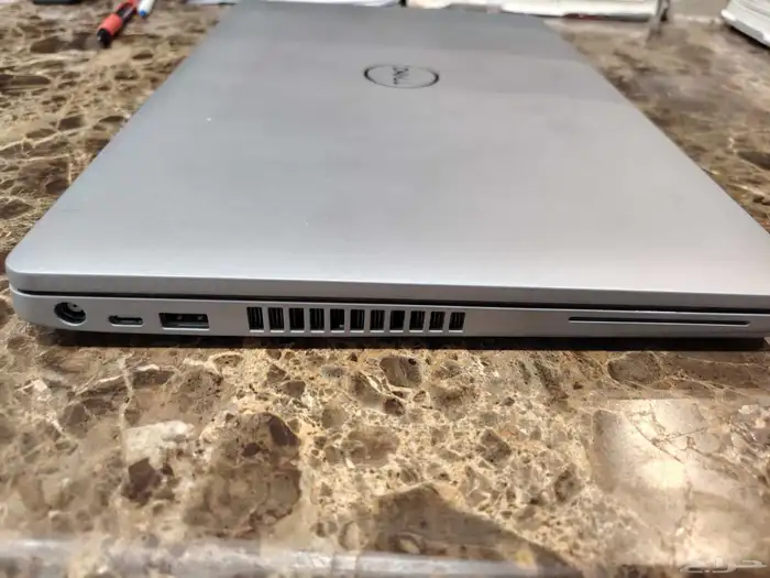 لابتوب ديل 3