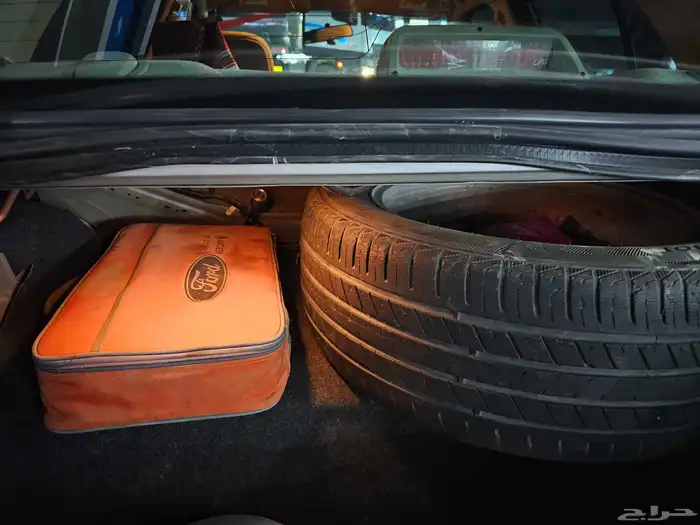 فورد كراون فكتوريا 2007 14