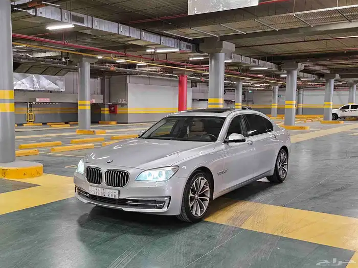 بي ام دبليو نظيف جدا للبيع bmw 730 li 2013 20