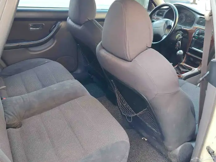 سوبارو اوت باك 2001 9