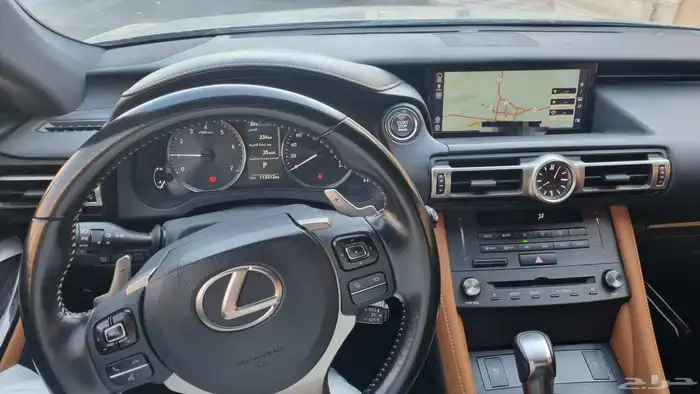 لكزس RC350 2019 9
