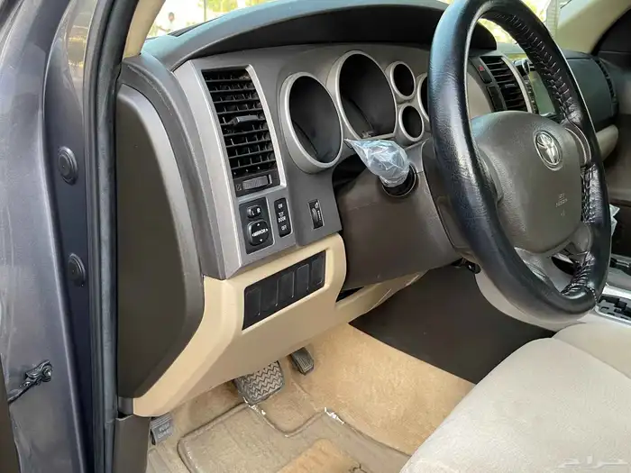 تويوتا سيكويا 2011 سعودي 19