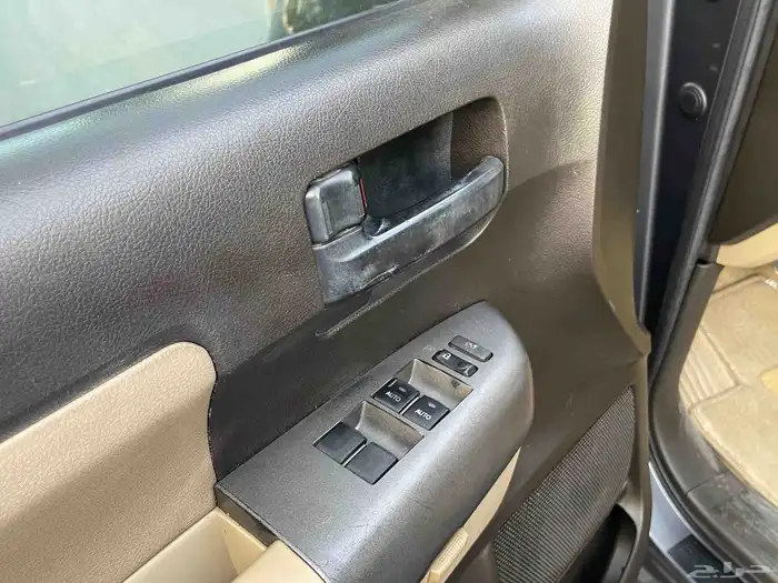 تويوتا سيكويا 2011 سعودي 21