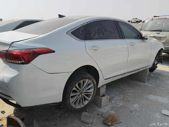 جنسس موديل 2016 تشليح قطع غيار 1