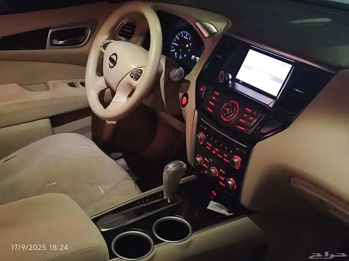 للبيع او البدل نيسان باثفايندر وكاله ممشى قليل نظيفة بالهفوف 33