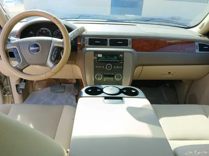 جمس يوكن XL موديل 2011 سعودى مالك اول - مخزن 15