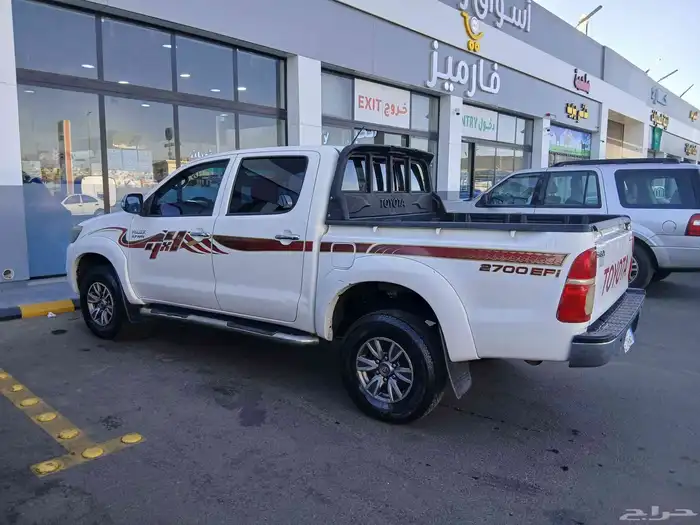 تويوتا هايلوكس 2013 1