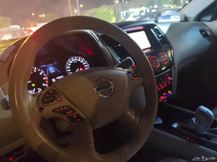 للبيع او البدل نيسان باثفايندر وكاله ممشى قليل نظيفة بالهفوف 24