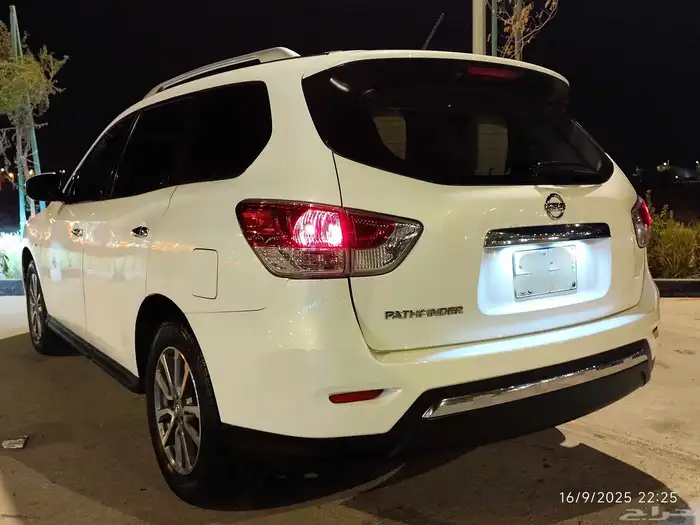 للبيع او البدل نيسان باثفايندر وكاله ممشى قليل نظيفة بالهفوف 23