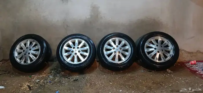 جنوط كامري مع الكفرات مقاس 16 نظيفه 0