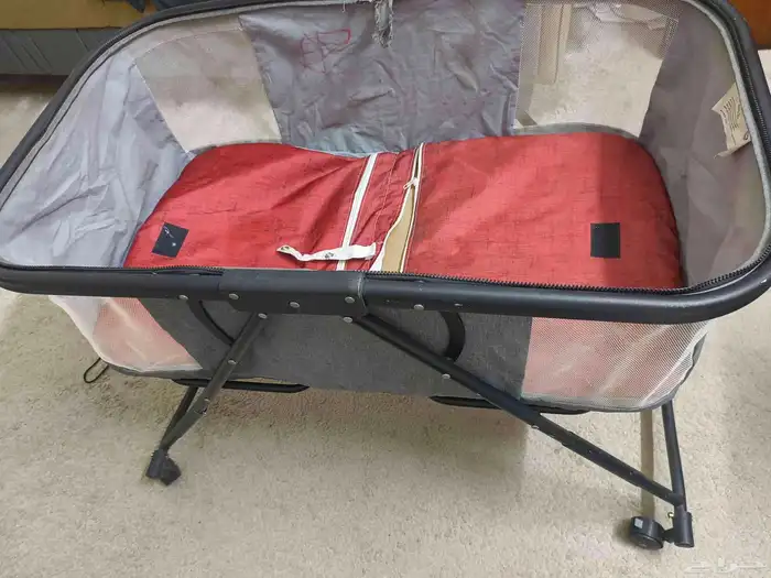 سرير اطفال مستخدم مجانا 0