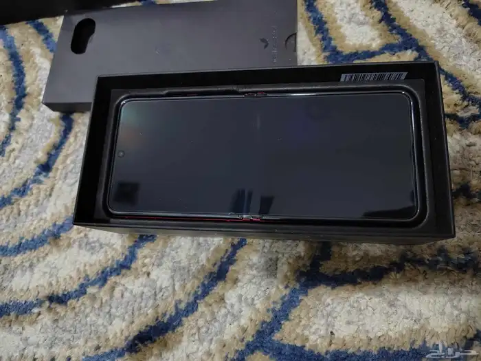 موتورولا رايزر 40 الترا Motorola RAZR 40 ultra 7