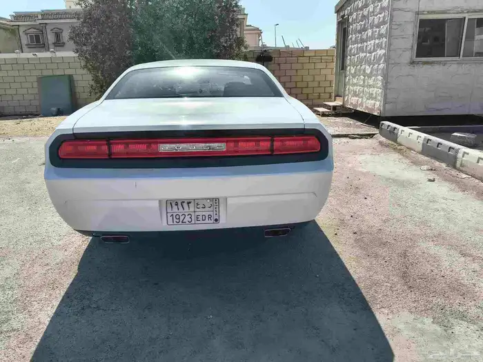 دودج شالنجر 2012 فئة 6 سلندر 2