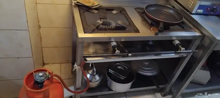 اغراض مطعم على الشرط 5