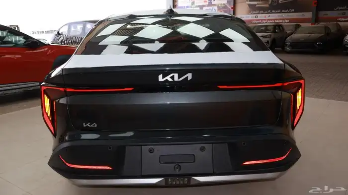 كيا k4 8