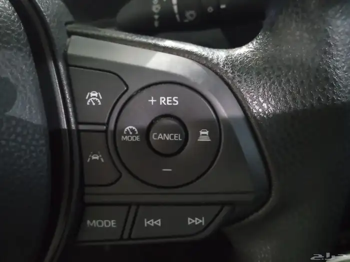 تويوتا كورلا كروس ( 2025 ) نص فل بنزين اصفار جديدبطاقة جمركة 20