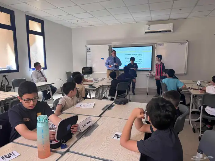 أ. أحمد عبد العزيز.. معلم اللغة العربية والصفوف الأولية 9