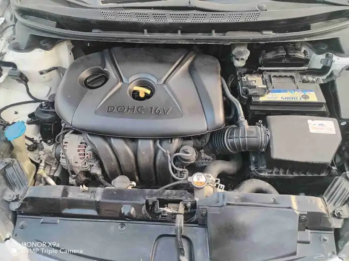 Hyundai Elentra 2015 5