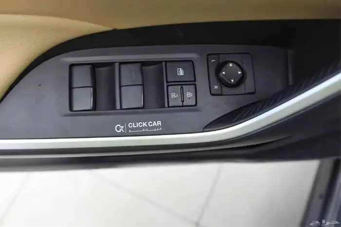 تويوتا راف فور LE دفع رباعي أقل هامش ربح وأقل قسط شهري 4