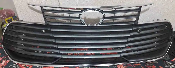 شبك صدام امامي أفالون 2019 -2021 اصلي وكاله فتحت حساسات جديد 1