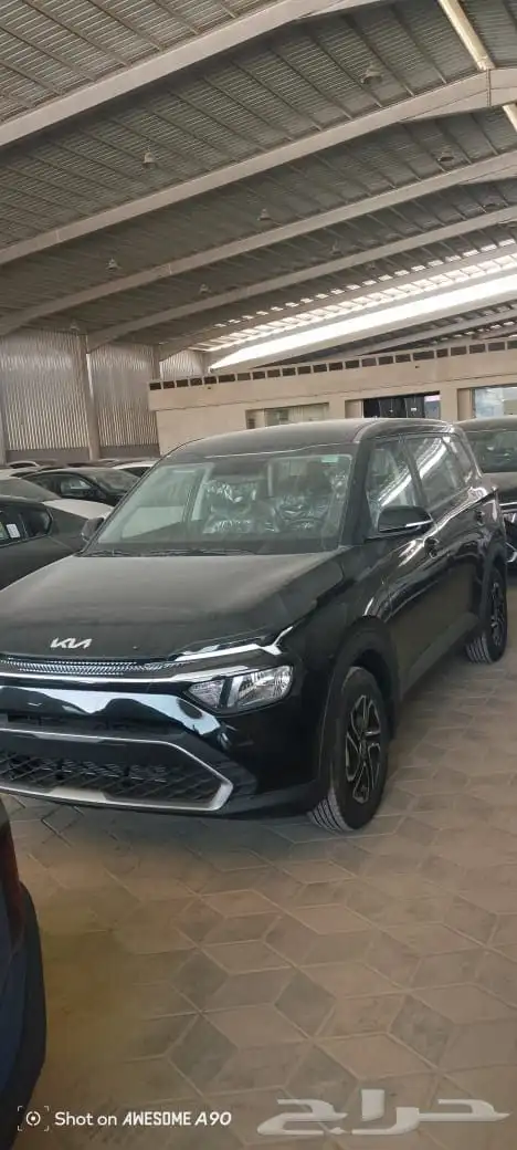 كيا كارينز مطور 8